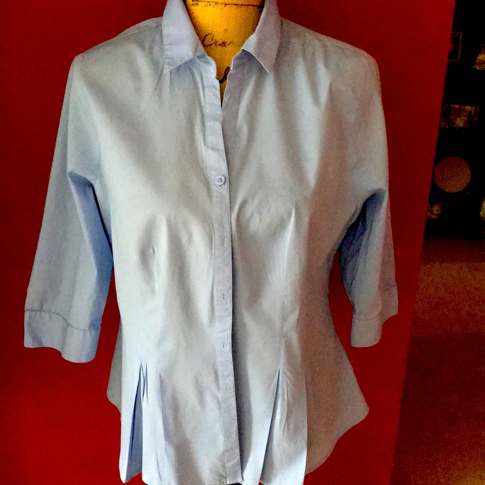 Dana Buchman blue 3/4 length sleeve ladies shirt